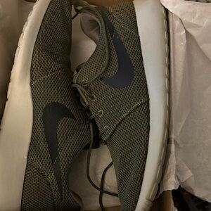 Nike Men's Khaki and Black Sneakers
